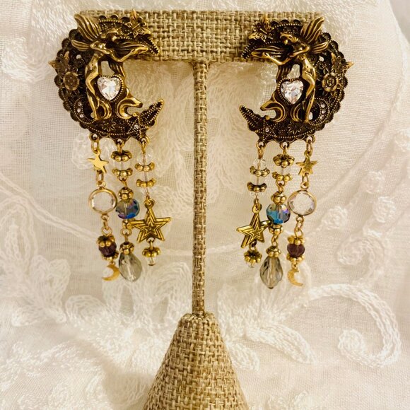 Vintage-Inspired Fairy & Moon Dangle Earrings – Celestial Boho Magic ✨🌙 - Picture 2 of 4